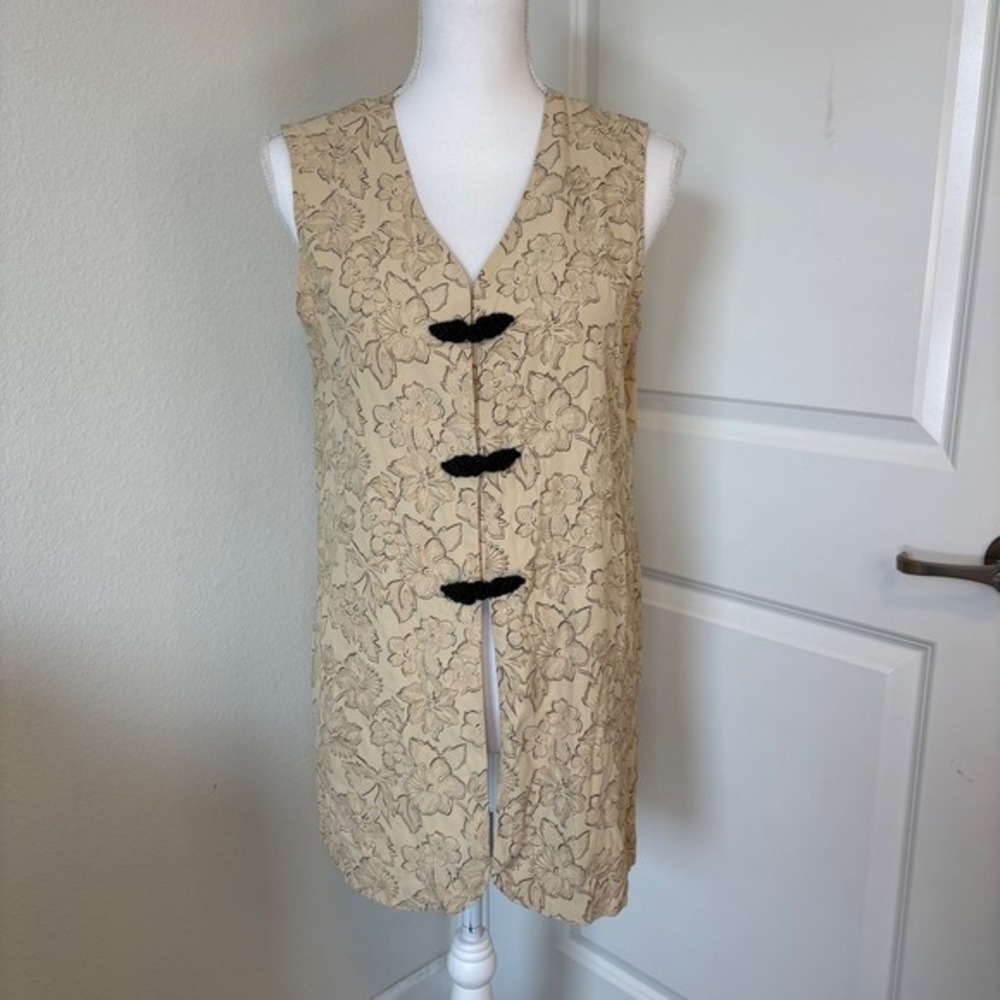 Vintage T Juniors Tan Floral Frog Toggle Longline Vest Duster Made in USA 9/10